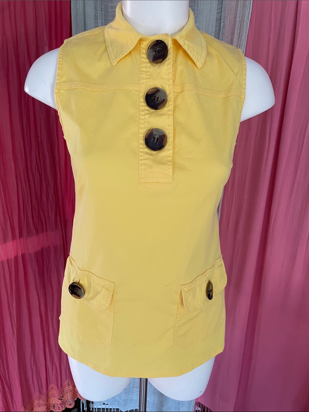 Sleeveless Collared Top in Yellow